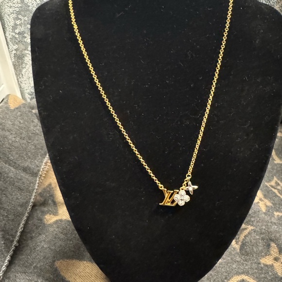 Louis Vuitton Gold Necklace with Monogram Charm - Picture 1 of 8